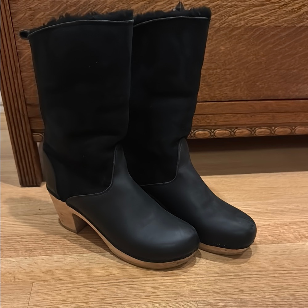 No. 6 Black Heeled Boots